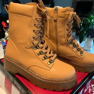 🌺🌺🌺 SAM EDELMAN HIKER BOOTS 🥾 🌺🌺🌺